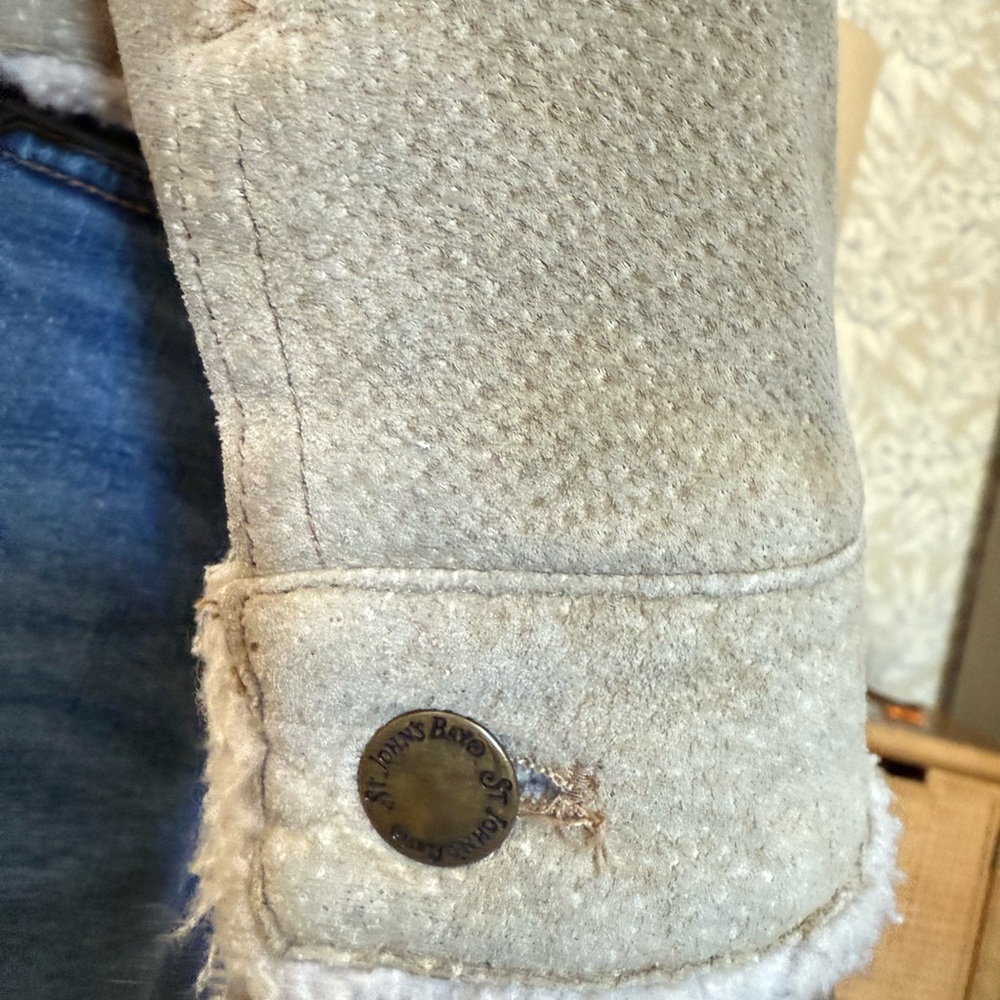 St. John’s Bay Tan Suede Leather Sherpa Cropped Western Women's Trucker Jacket - Picture 15 of 16